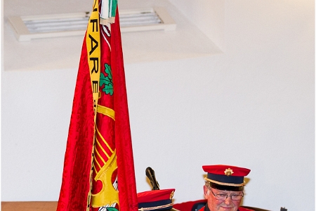 link to slide image